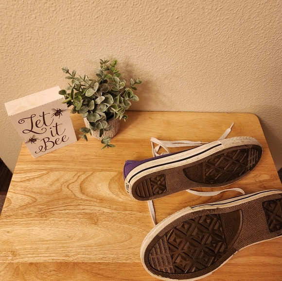 Converse - Picture 3 of 3